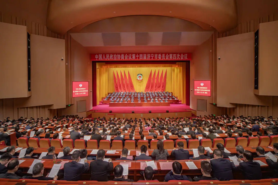 恪盡委員職責 為綠色低碳高質量發展貢獻力量 ——欣格瑞公司董事長田民格參加出席濟寧市政協十四屆四次會議并參加新聞發布會